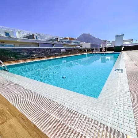La Barquita - Luxury With Rooftop Pool & Gym In Adeje *