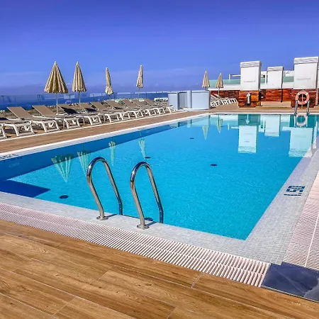 Apartamento La Barquita - Luxury With Rooftop Pool & Gym In Adeje